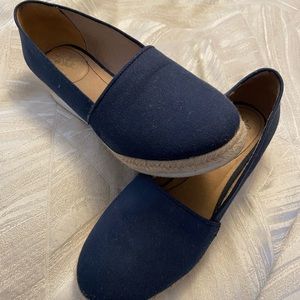 Navy Blue Life Stride shoe